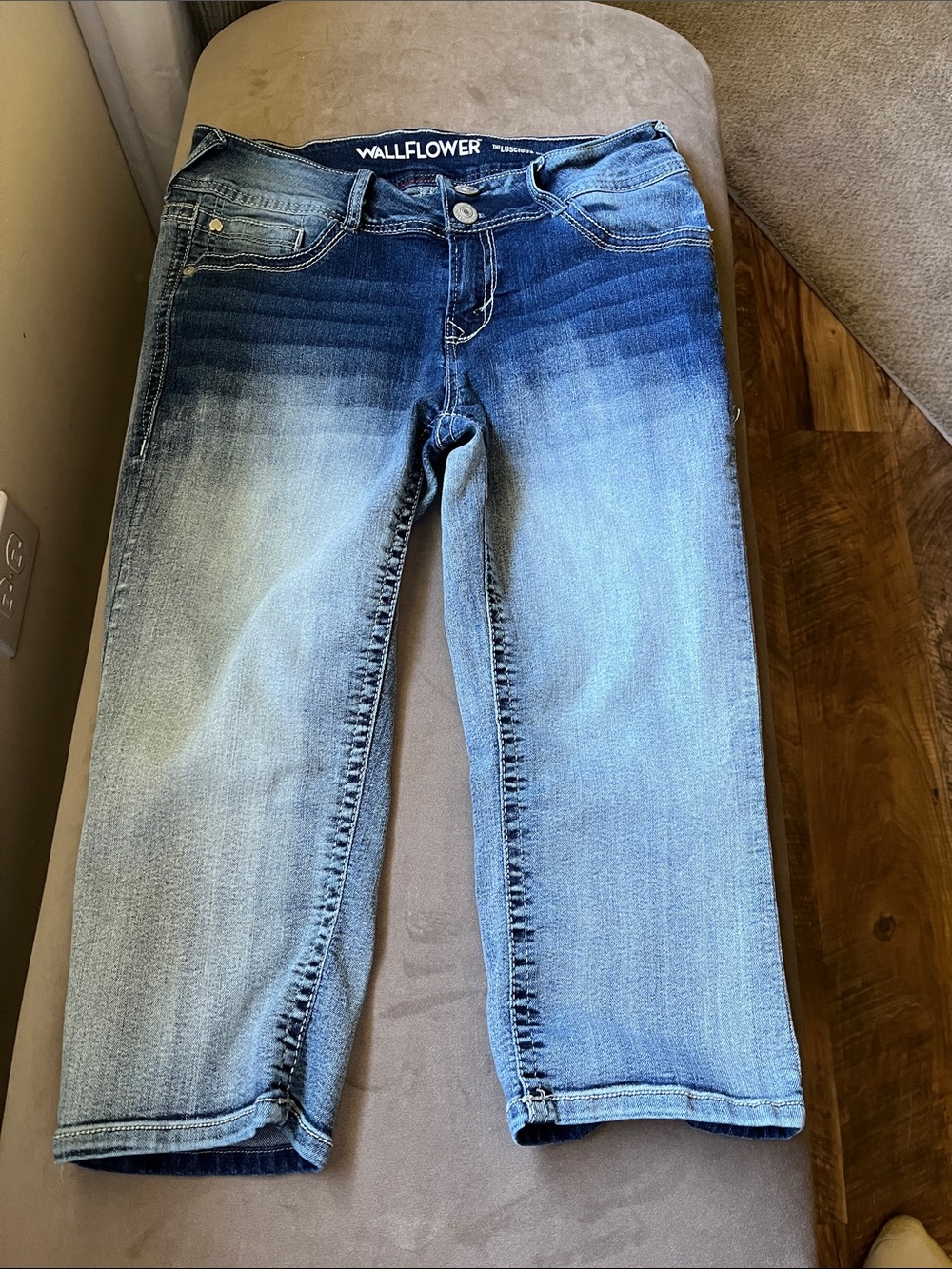 Wallflower Faded Blue Cropped Capri Jeans